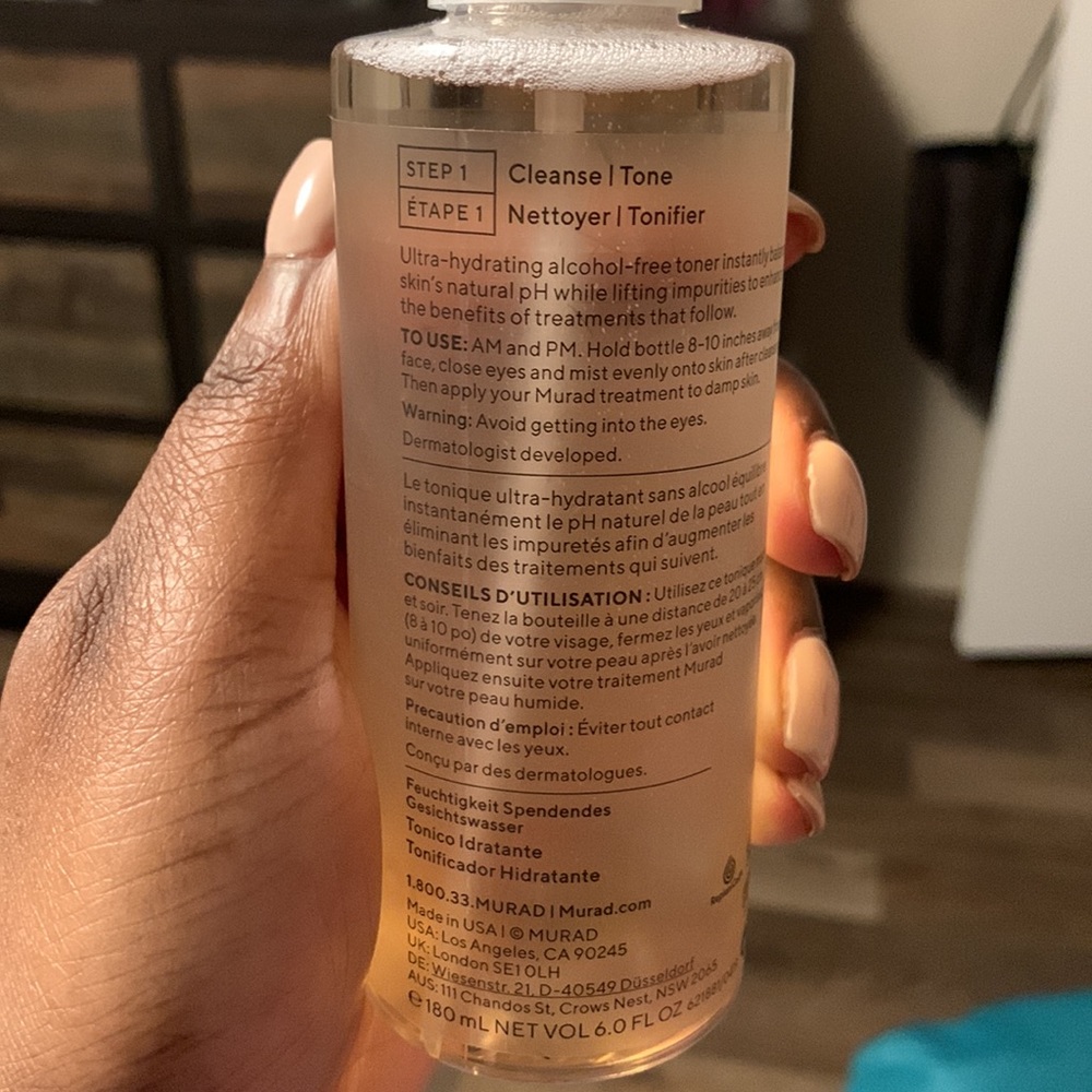 Hydrating Toner. View 4